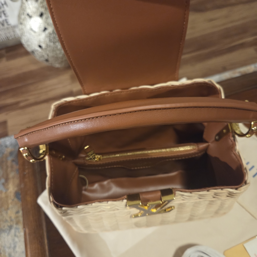Louis Vuitton Tan and Cream Woven Shoulder Bag - Picture 1 of 4